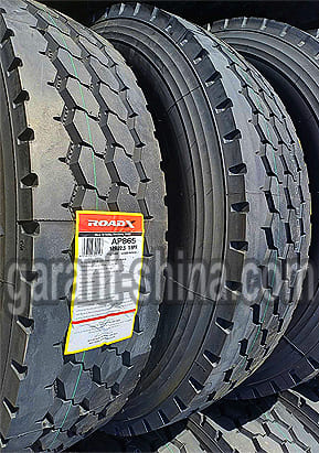 RoadX AP865 (универсальная) 315/80 R22.5 156/153K 20PR - Фото реальной шины с этикеткой вблизи